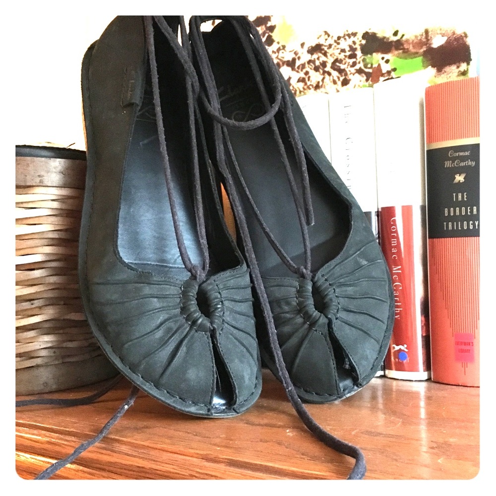 Clark’s peep-toe ankle tie sandals/ flats
